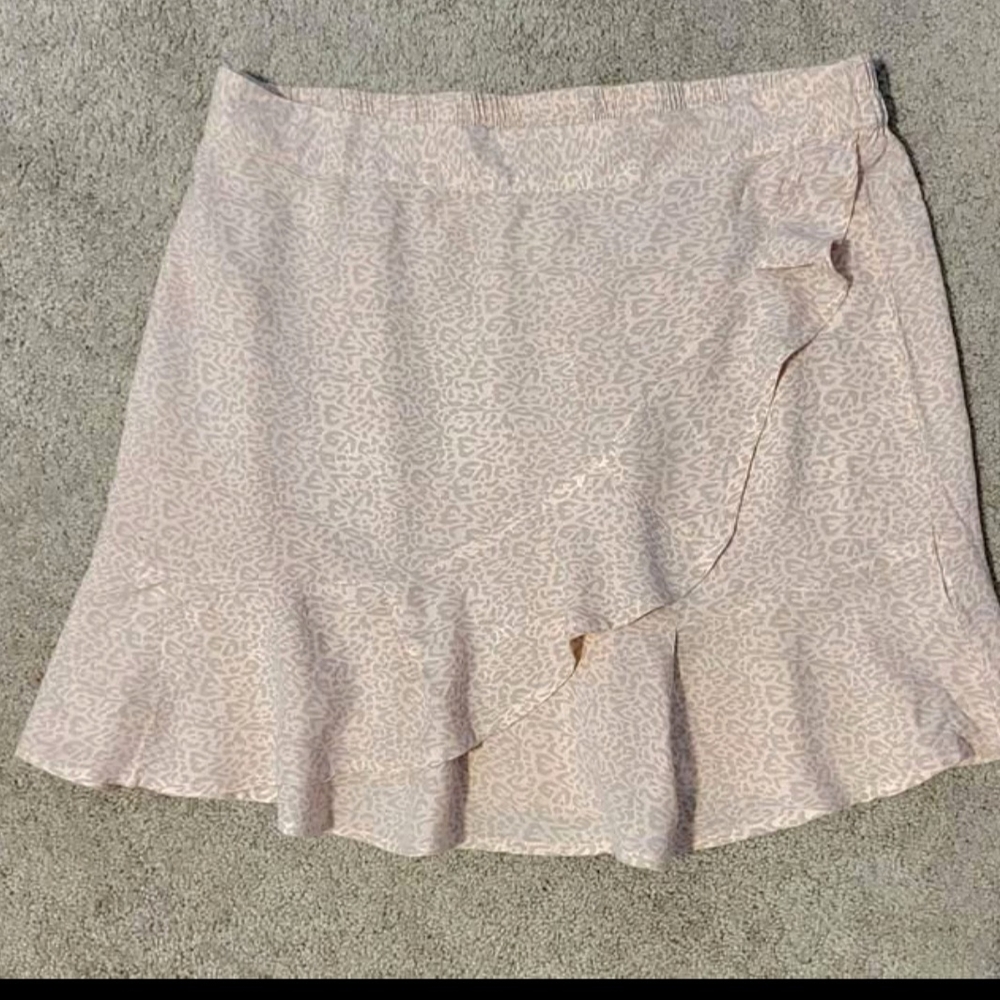 Elegant Cream Ruffle Skirt